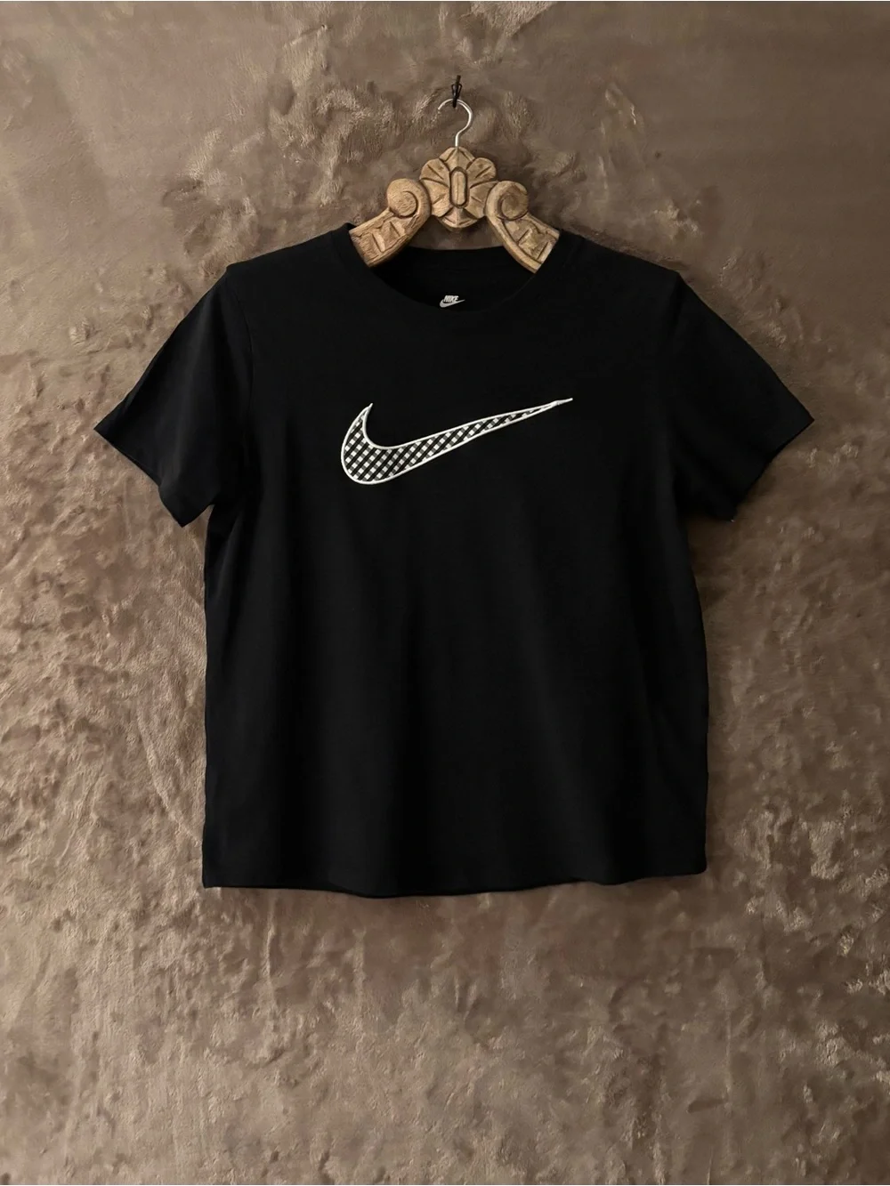 Nike T-Shirt Women’s Size M  Black with White Patterned Swoosh
